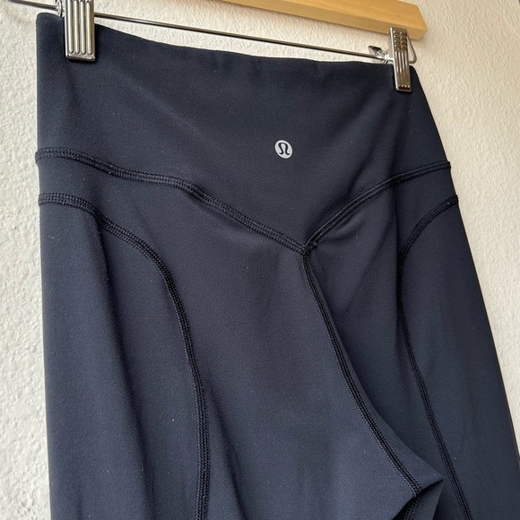 Lululemon Pushing Limits Crop (Nulu 21") Black Sz 4 - Picture 9 of 16